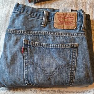 Levi's Blue Relaxed Fit Jeans with Classic Indigo Shade